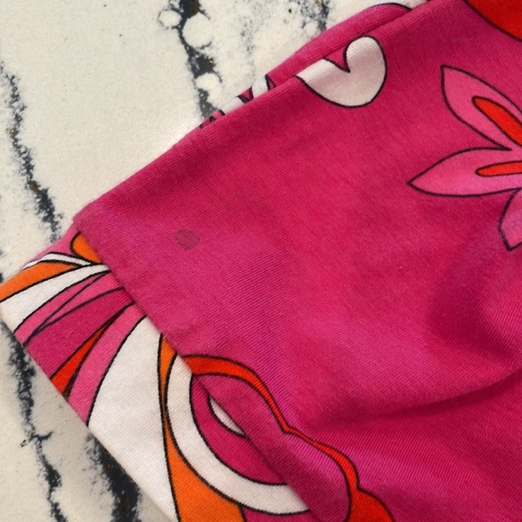 Colorful tunic length top with neckline embellishment, size small - Picture 7 of 7